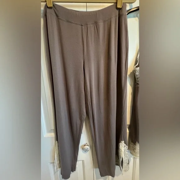 SOMA 2 Pc Lace-Trim Camisole : Pajama Set in Taupe and Ivory w Metallic Gold - Picture 10 of 13